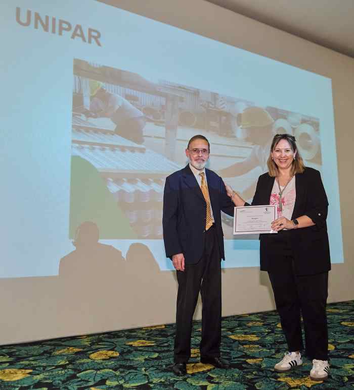 unipar premio laura gutierrez